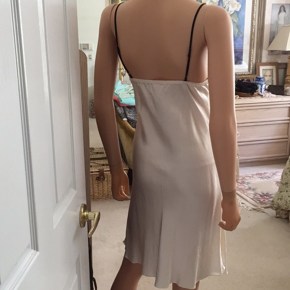 Meibiao Silk Cream Black Embroidered Slip Dress - Picture 5 of 10